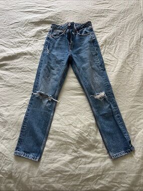 Zara straight leg high-mid rise jeans